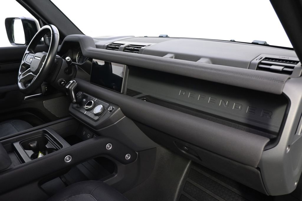 Used 2022 Land Rover Defender 110 X-Dynamic SE AWD/4WD image 15