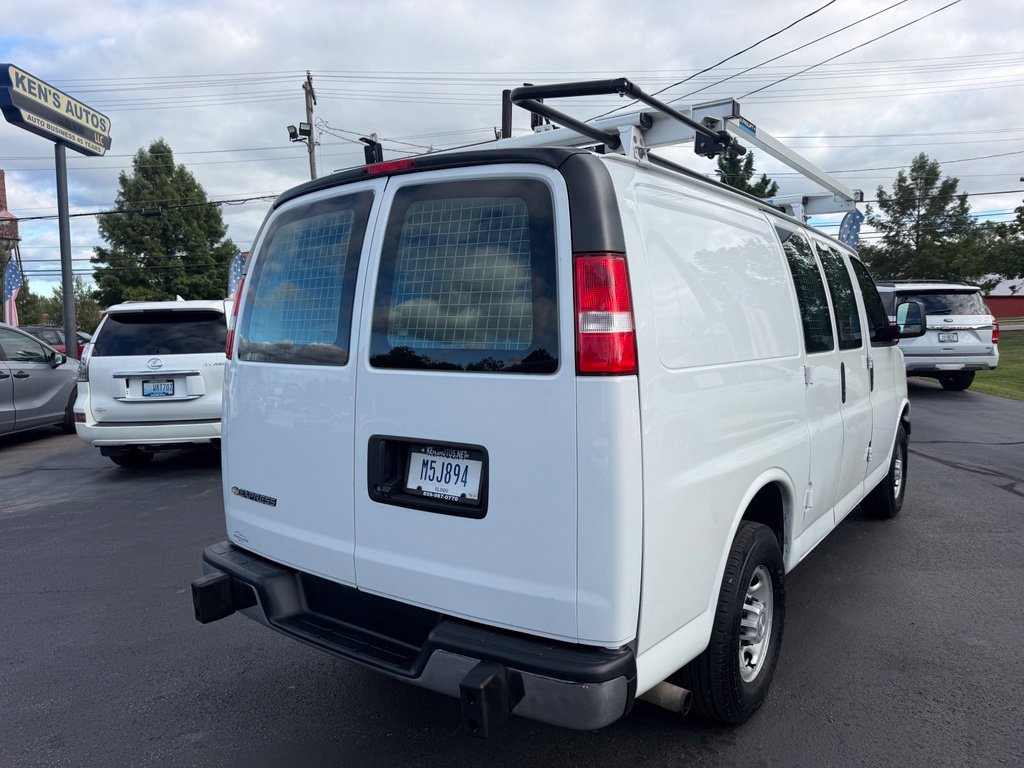 Used 2020 Chevrolet Express 2500 w/ Driver Convenience Package RWD image 5