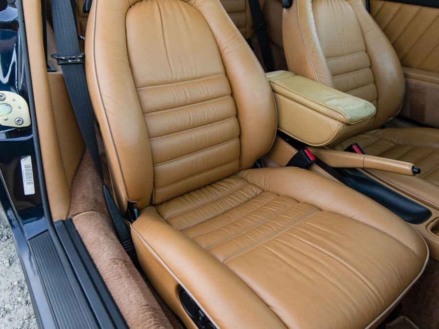 Used 1992 Porsche 911 Turbo image 26