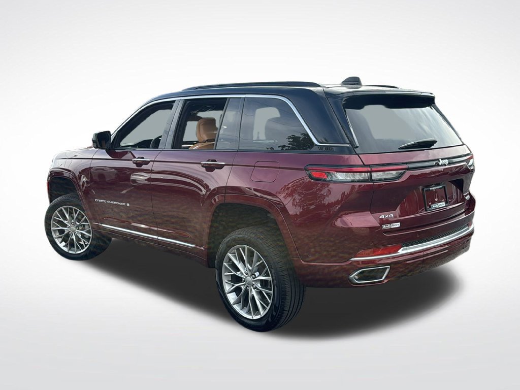 Used 2025 Jeep Grand Cherokee Summit AWD/4WD image 5