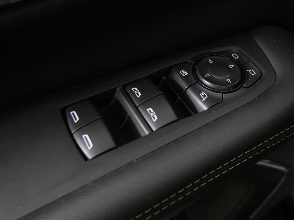 Used 2026 GMC Yukon Elevation AWD/4WD image 16