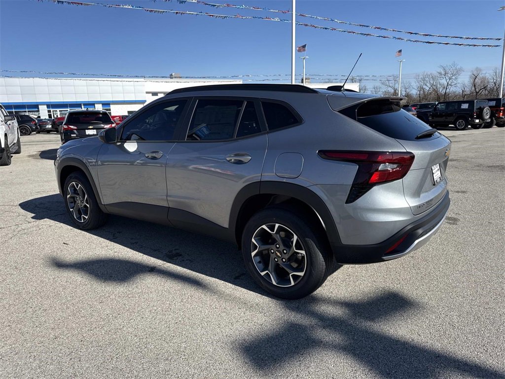 New 2026 Chevrolet Trax LT image 3