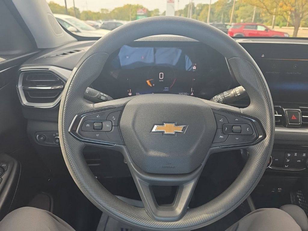 Used 2025 Chevrolet TrailBlazer LT FWD image 17