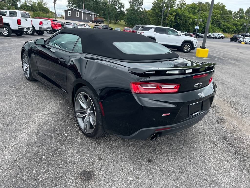 Used 2017 Chevrolet Camaro SS image 3