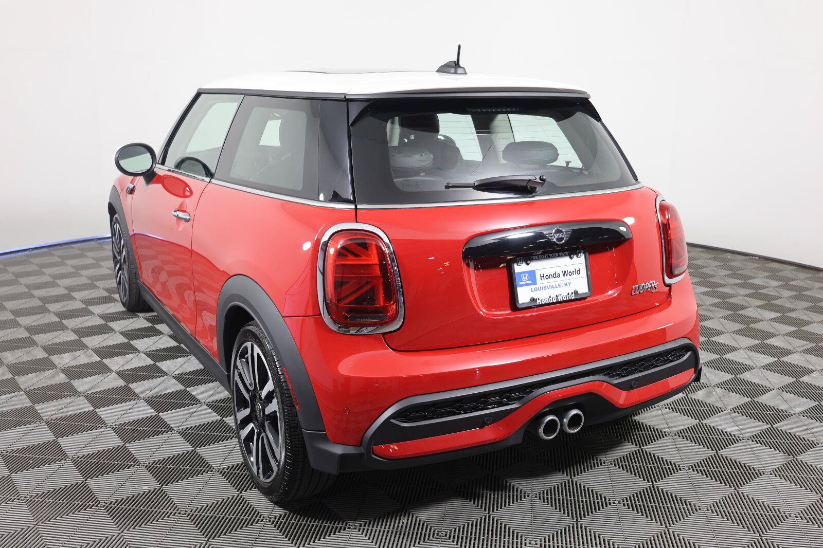 Used 2022 MINI Cooper S FWD image 7
