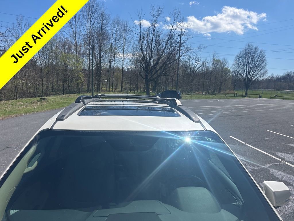 Used 2012 Chevrolet Traverse LTZ image 11