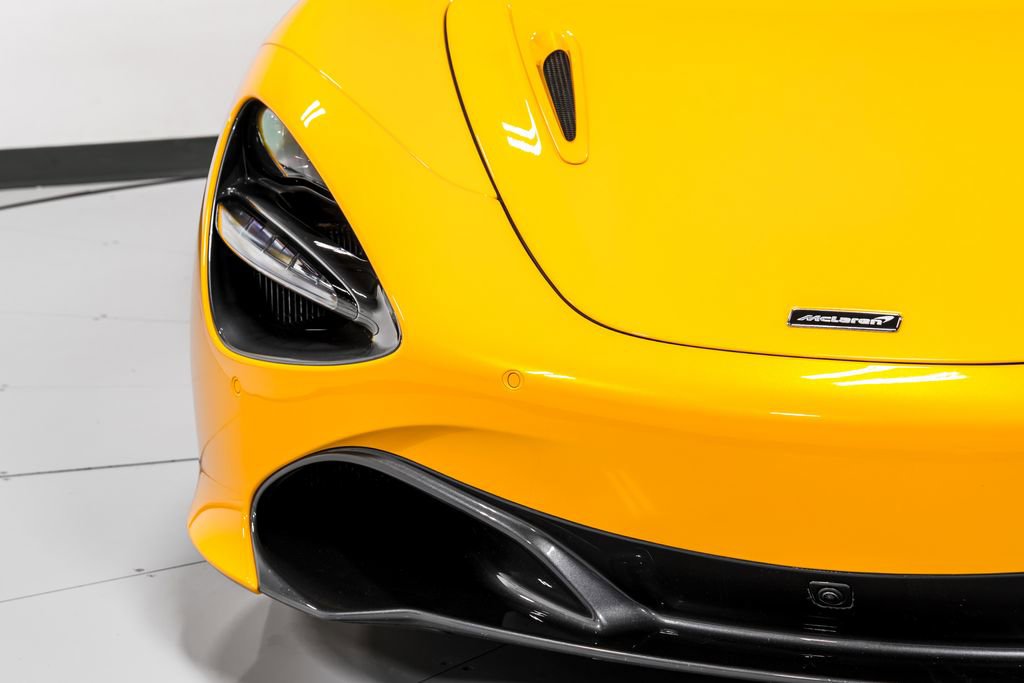 Used 2022 McLaren 720S Spider image 41