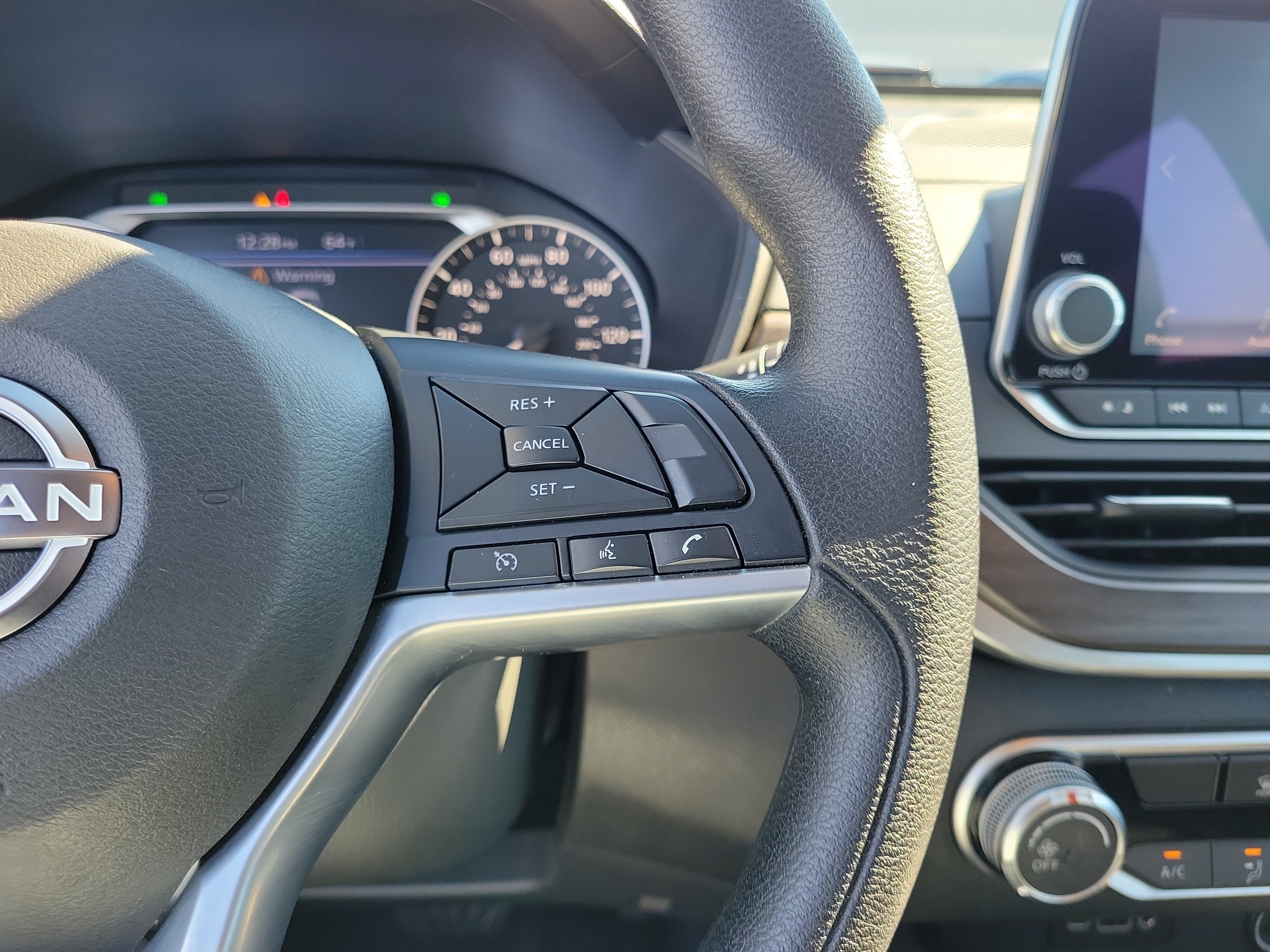 Certified 2025 Nissan Altima 2.5 SV FWD image 23