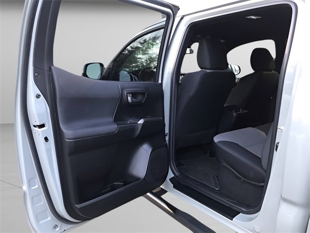 Used 2022 Toyota Tacoma TRD Off-Road w/ Technology Package image 12