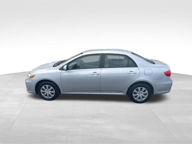 Used 2011 Toyota Corolla LE image 6