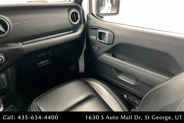 Used 2022 Jeep Gladiator Overland image 10