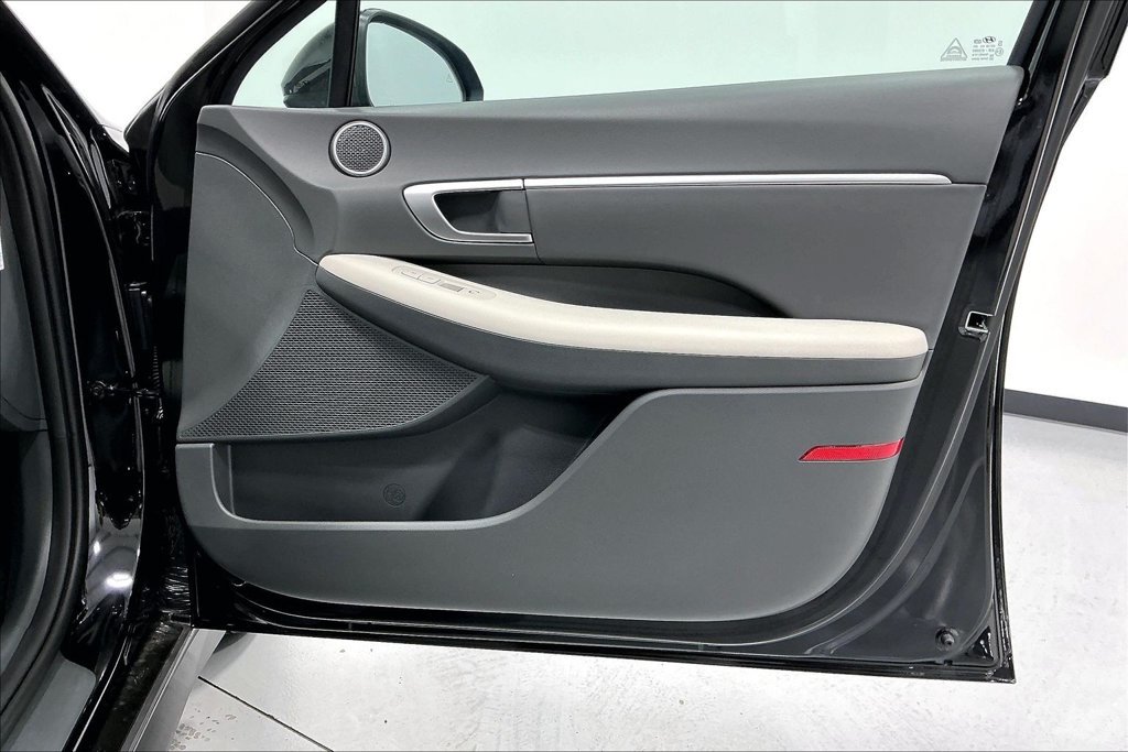 New 2026 Hyundai Sonata Blue FWD image 11