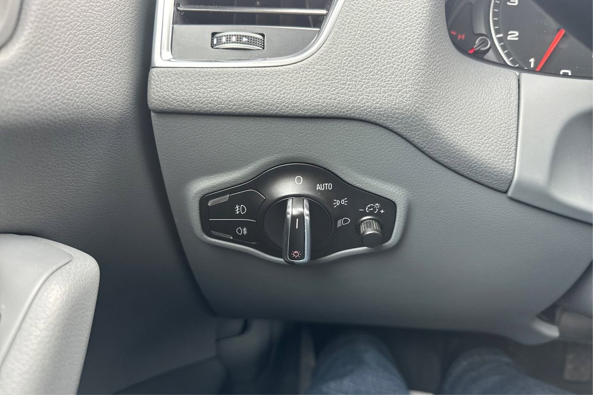 Used 2013 Audi Q5 2.0T Premium w/ Convenience Pkg image 18