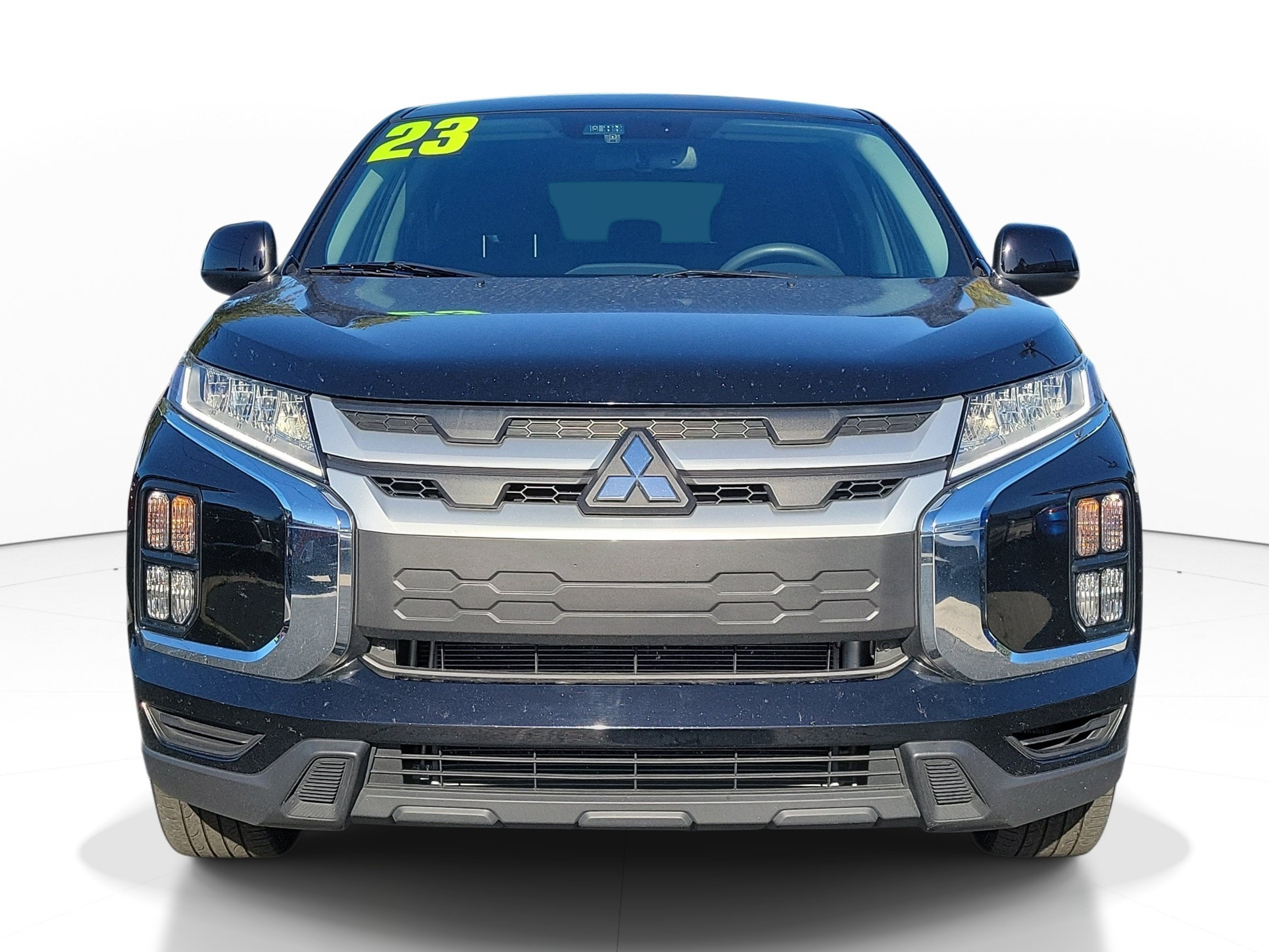 Used 2023 Mitsubishi Outlander Sport ES AWD/4WD image 2