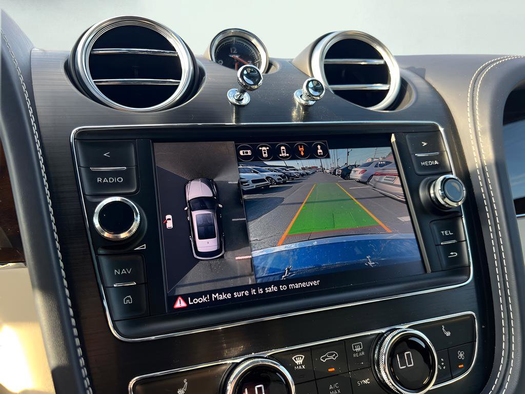 Used 2018 Bentley Bentayga AWD/4WD image 43