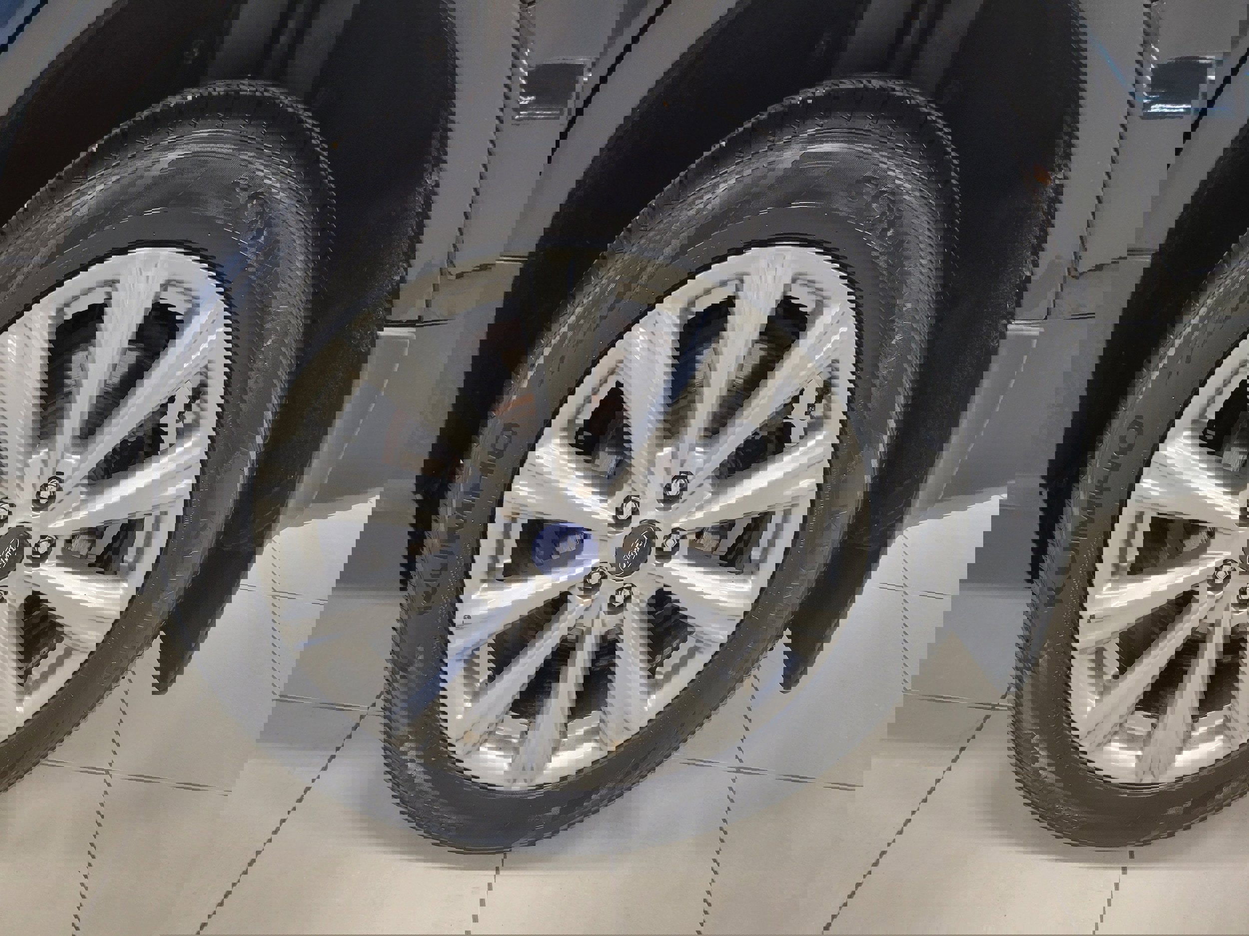 Used 2017 Ford Escape Titanium image 7