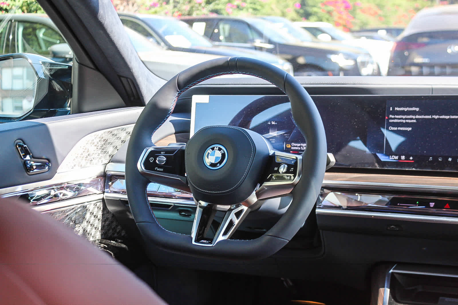 New 2026 BMW i7 M70 AWD/4WD image 13