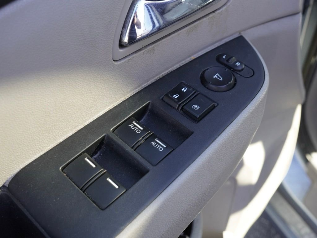 Used 2014 Honda Odyssey Touring image 12