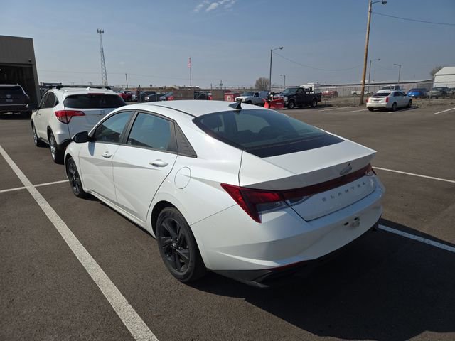 Certified 2021 Hyundai Elantra SEL image 25