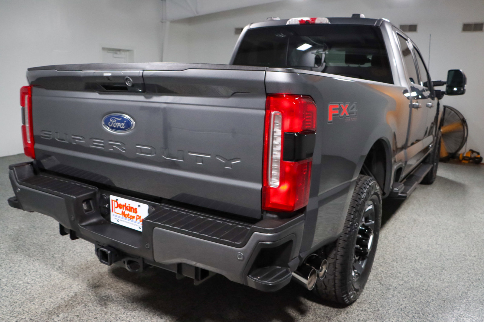 Used 2023 Ford F250 Lariat w/ Lariat Ultimate Package image 7