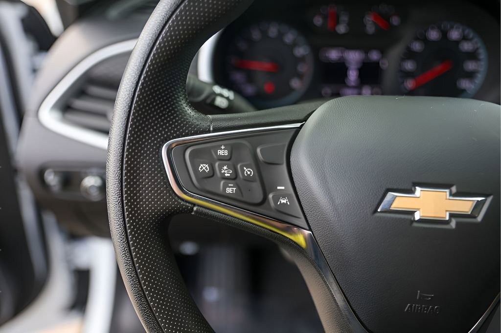 Used 2024 Chevrolet Malibu LT FWD image 17