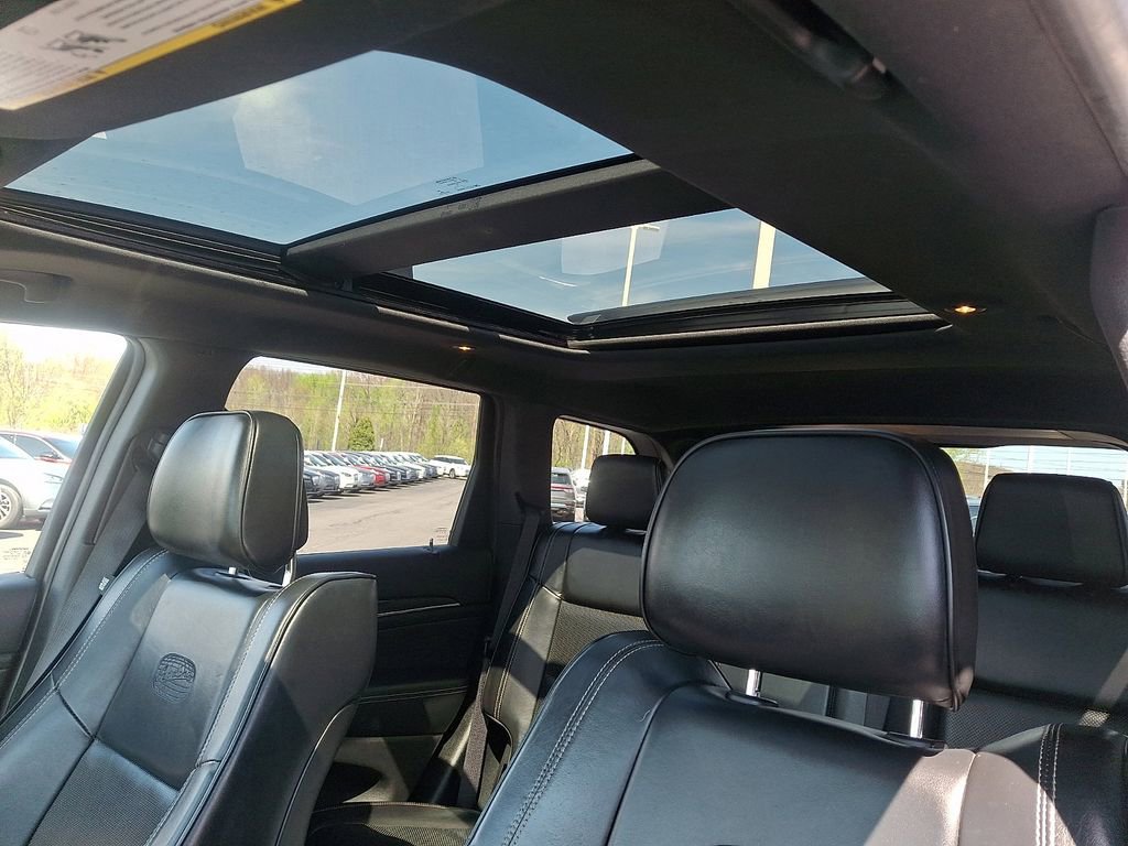 Used 2016 Jeep Grand Cherokee Overland AWD/4WD image 14