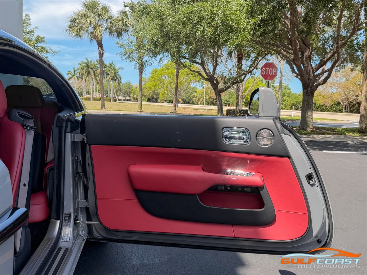Used 2018 Rolls-Royce Wraith image 26