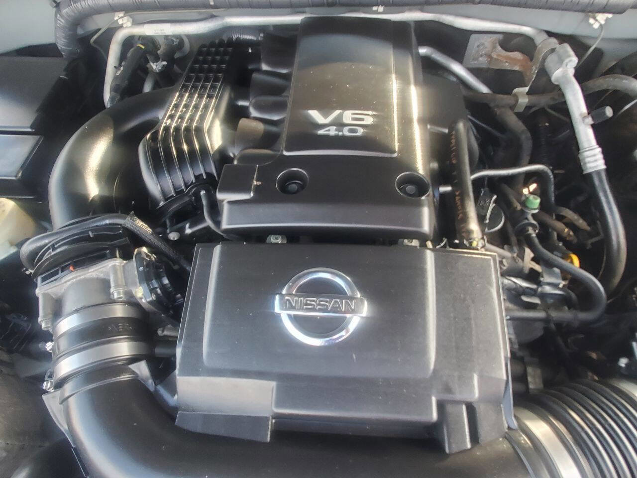 Used 2015 Nissan Frontier S image 30