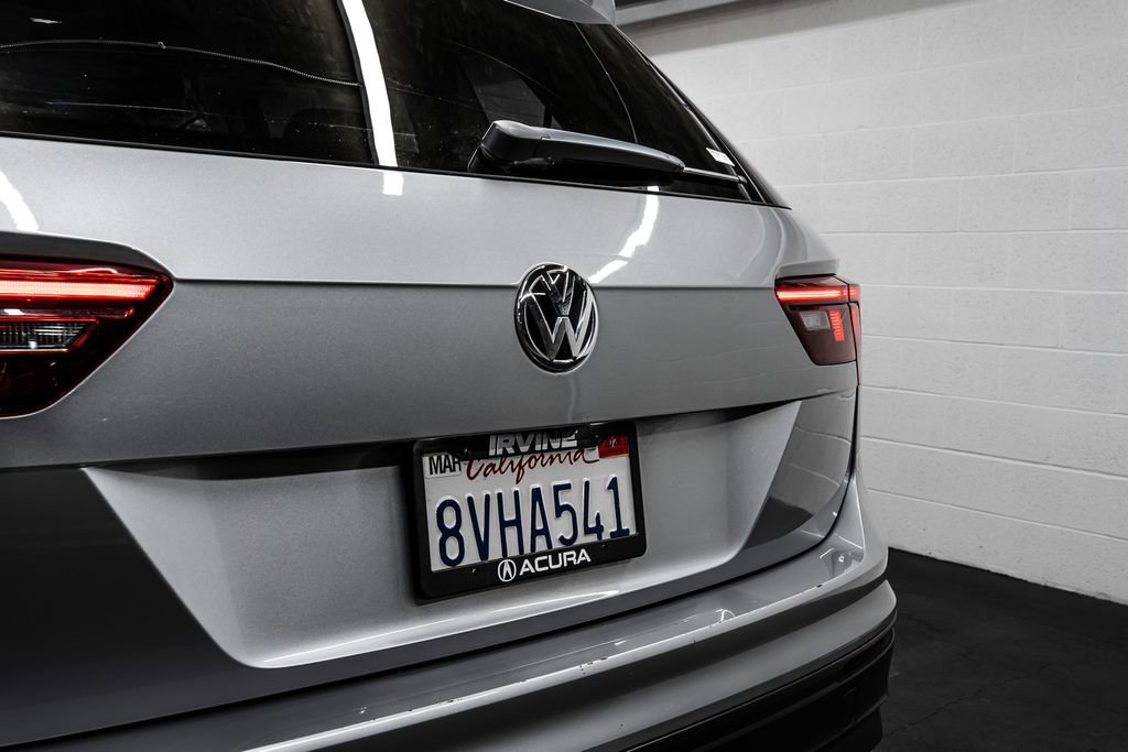 Used 2021 Volkswagen Tiguan S image 16