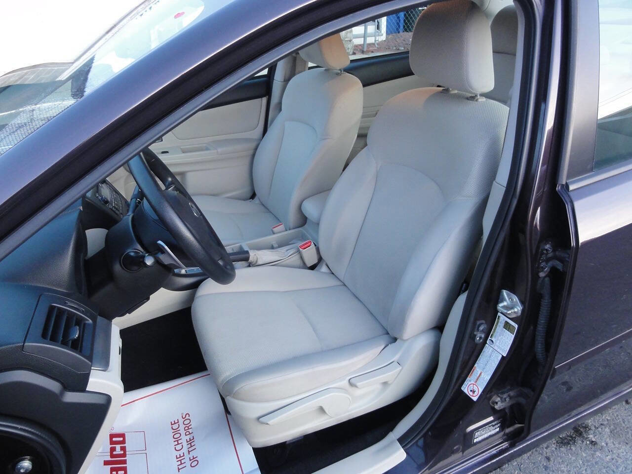 Used 2012 Subaru Impreza 2.0i Premium AWD/4WD image 12