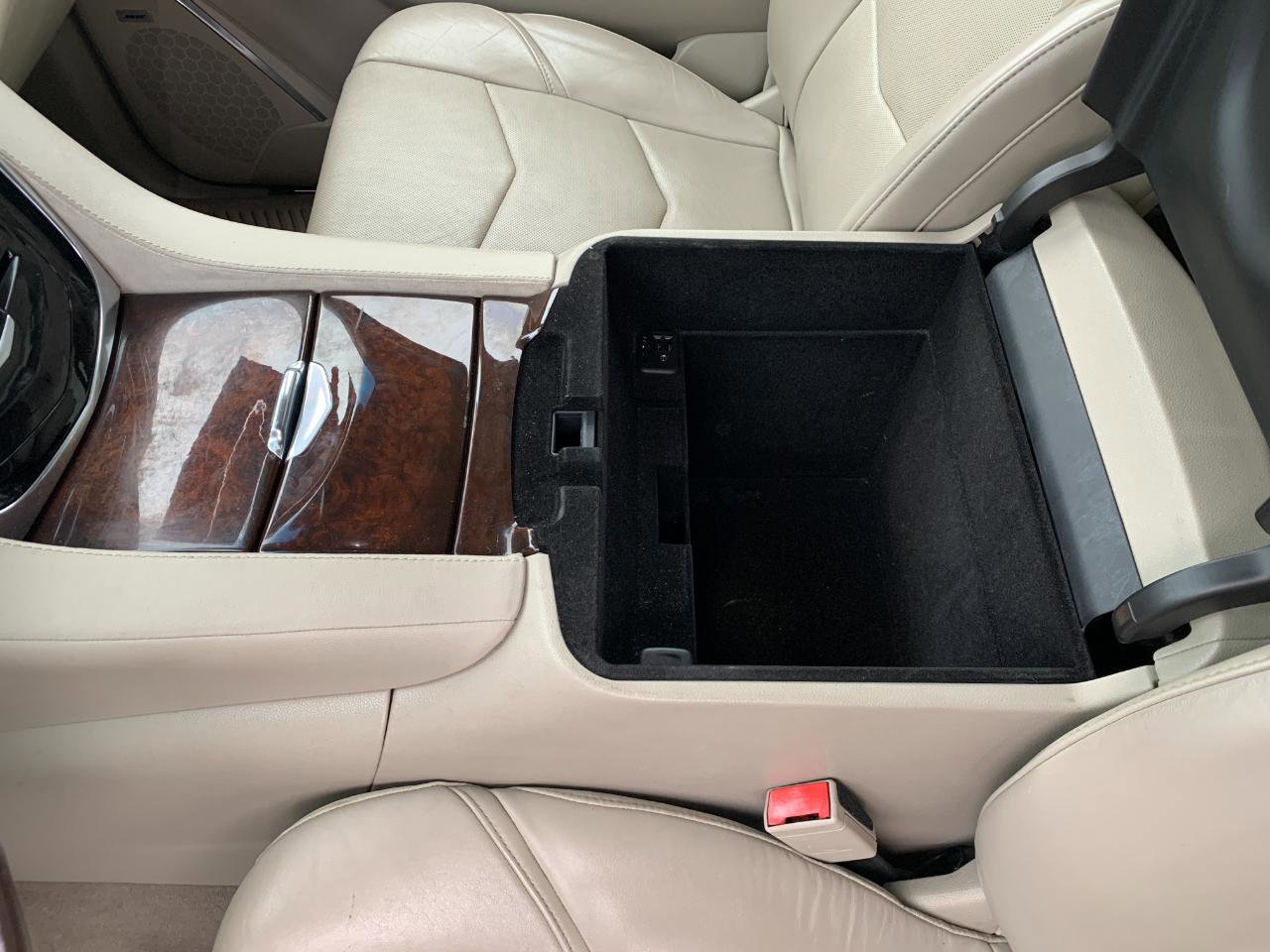 Used 2015 Cadillac Escalade ESV Premium image 29