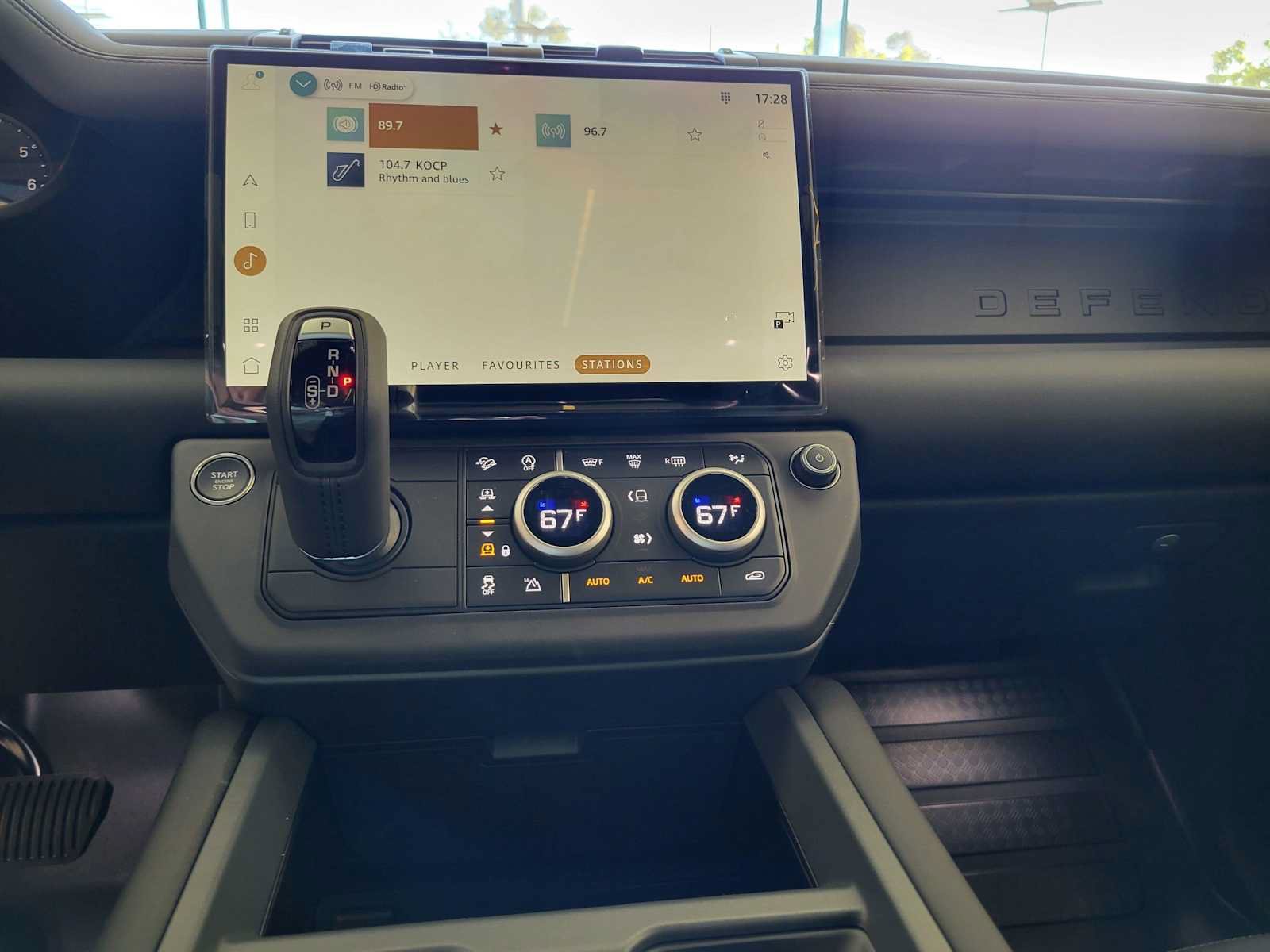 New 2026 Land Rover Defender 110 S AWD/4WD image 28