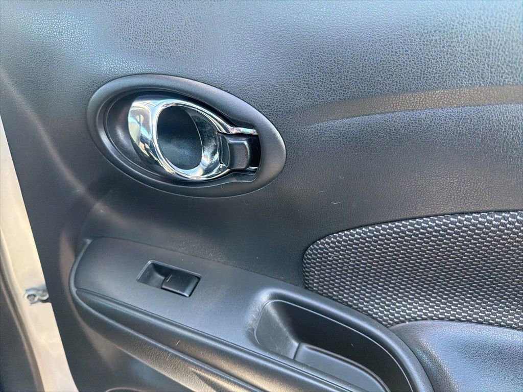 Used 2018 Nissan Versa SV image 23