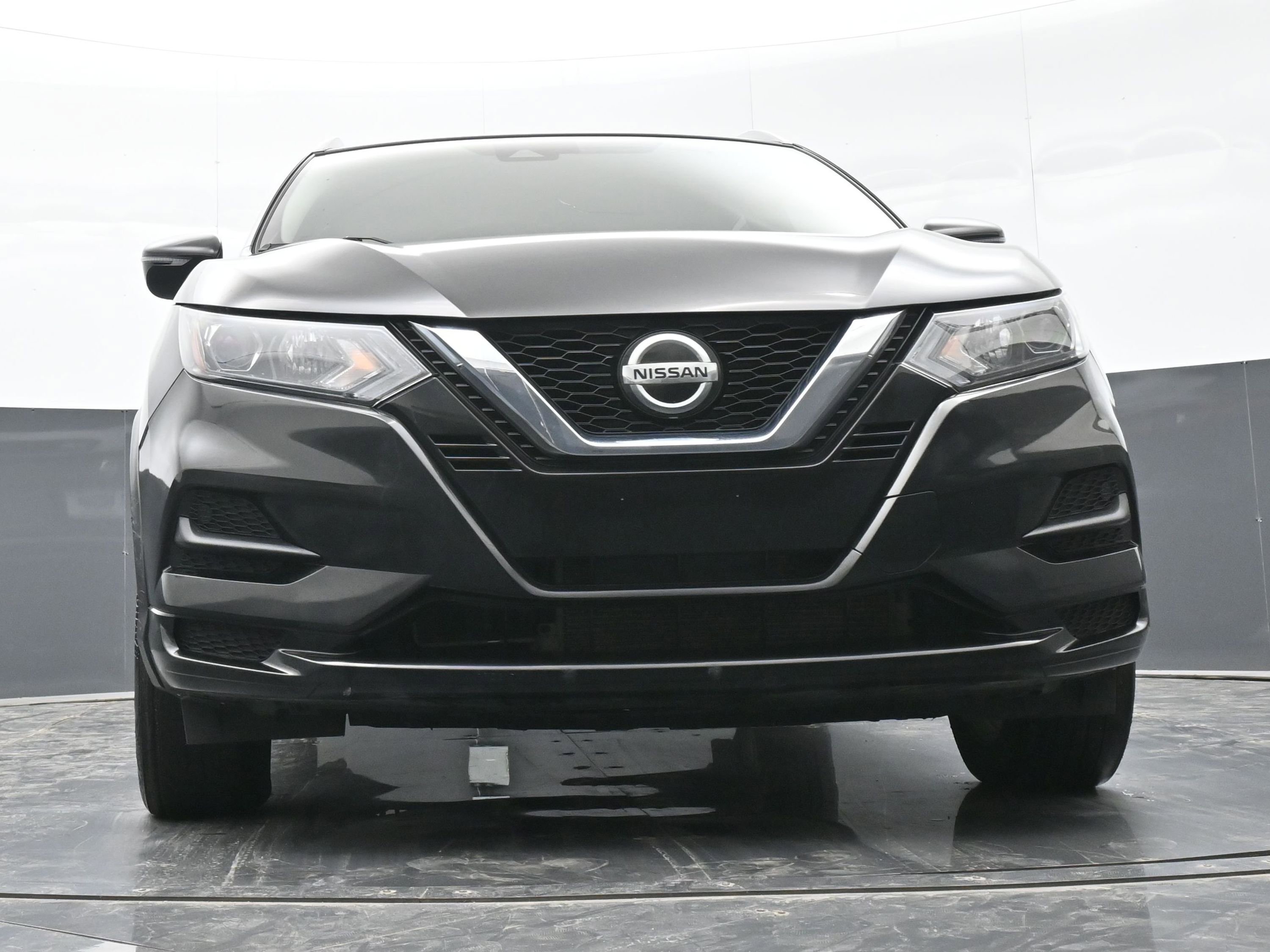 Used 2020 Nissan Rogue Sport SV image 38