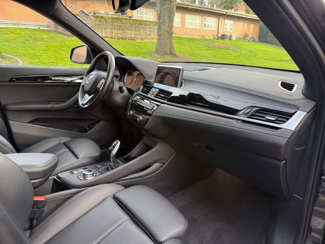 Used 2020 BMW X1 xDrive28i w/ Convenience Package AWD/4WD image 12