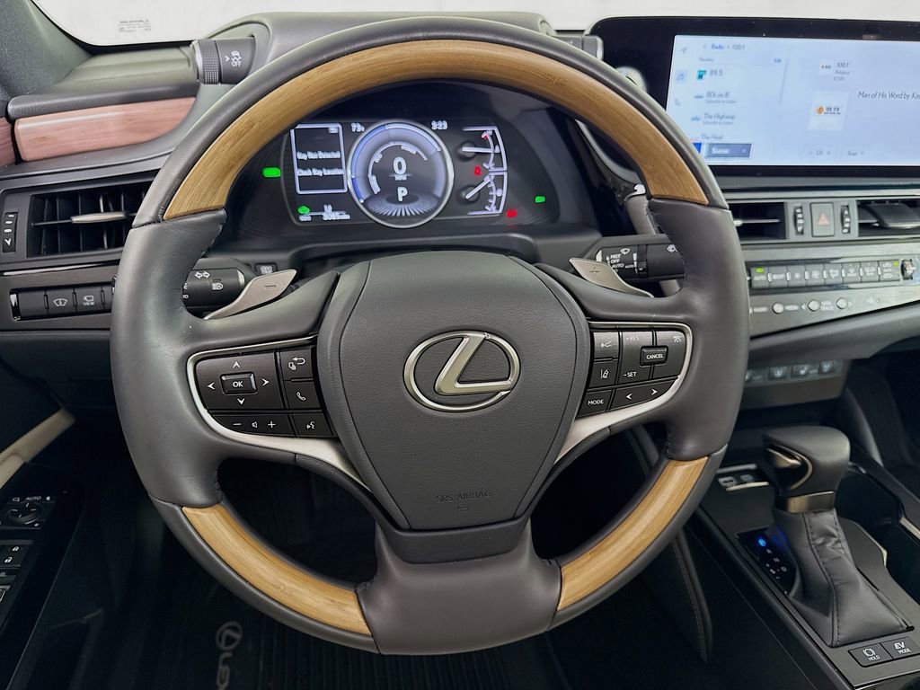 Certified 2025 Lexus ES 300h Ultra Luxury FWD image 11