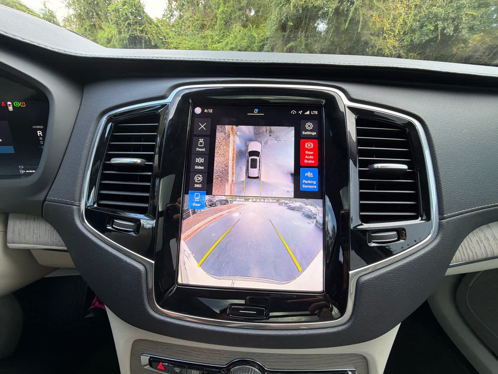 Certified 2025 Volvo XC90 T8 Ultra w/ Protection Package Premier AWD/4WD image 31