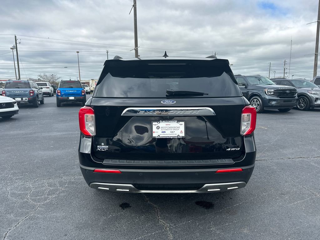 Certified 2023 Ford Explorer XLT w/ Equipment Group 202A AWD/4WD image 6