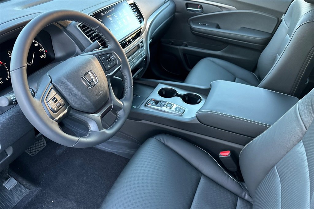 New 2025 Honda Ridgeline RTL image 10