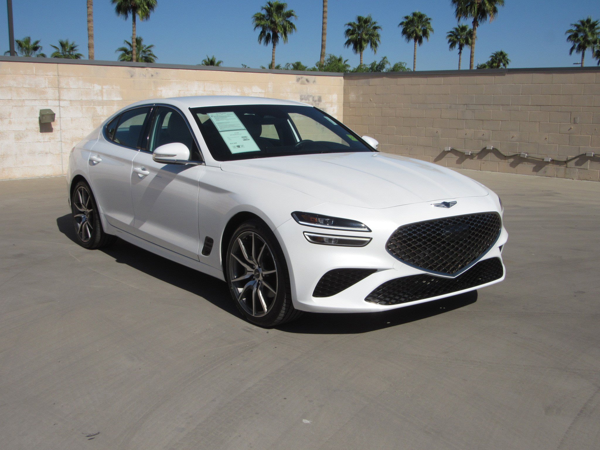 Used 2023 Genesis G70 2.0T image 2