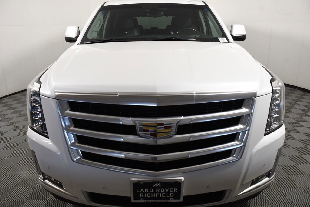 Used 2017 Cadillac Escalade Luxury image 10