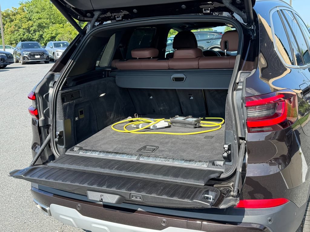 Used 2023 BMW X5 xDrive45e w/ Executive Package AWD/4WD image 19