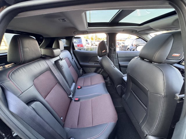 New 2025 Nissan Kicks SR w/ SR Premium Package image 20