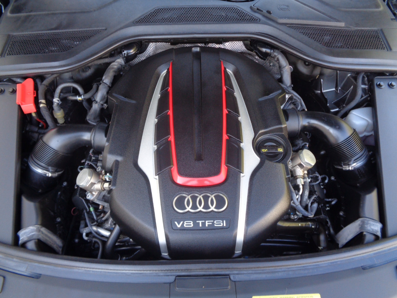 Used 2017 Audi S8 Plus w/ Dynamic Package image 9