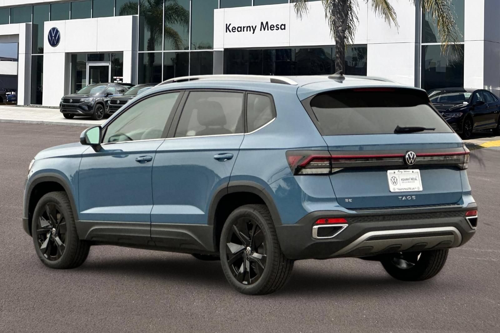 New 2026 Volkswagen Taos SE FWD image 6