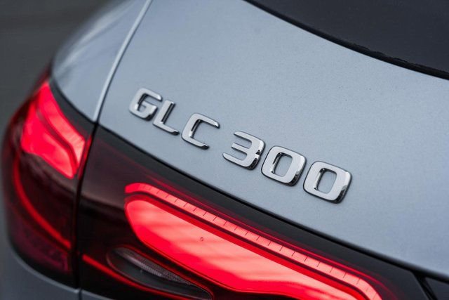 New 2026 Mercedes-Benz GLC 300 4MATIC image 9