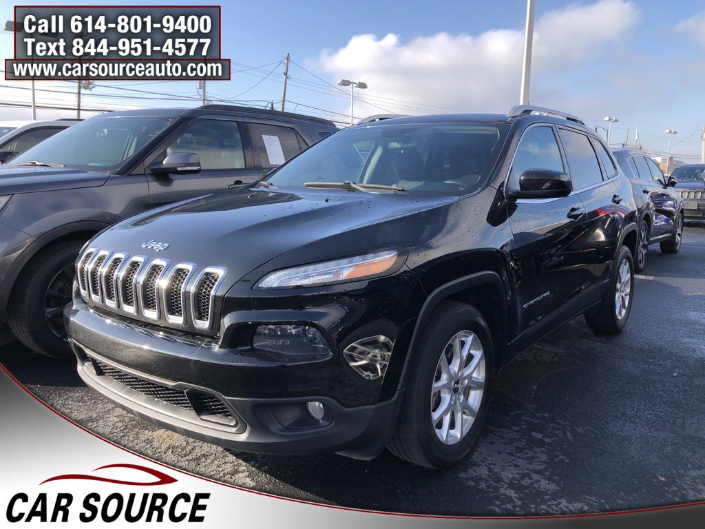 Used 2018 Jeep Cherokee Latitude Plus w/ Cold Weather Group