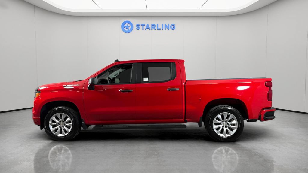 Certified 2025 Chevrolet Silverado 1500 Custom RWD image 3