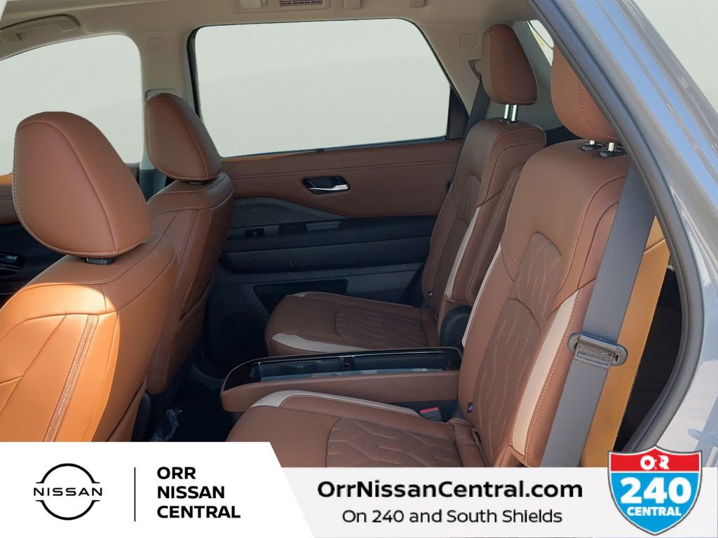 New 2026 Nissan Pathfinder Platinum image 12