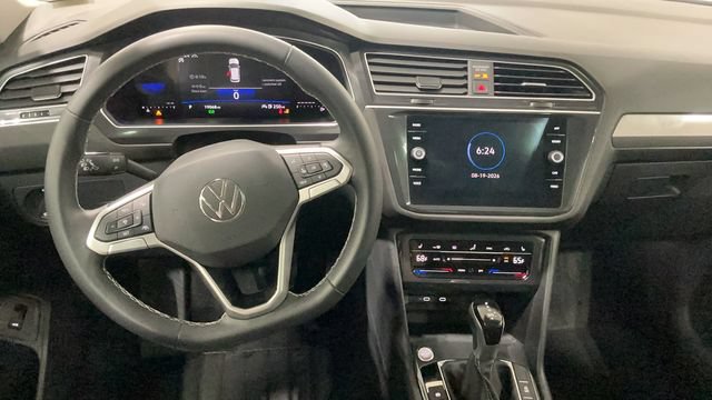 Certified 2024 Volkswagen Tiguan SE AWD/4WD image 11